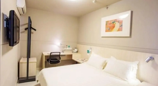 Jinjiang Inn Hengdian World Studios, Book Hotel Hoteller i Hengdian med parkering, Parkering