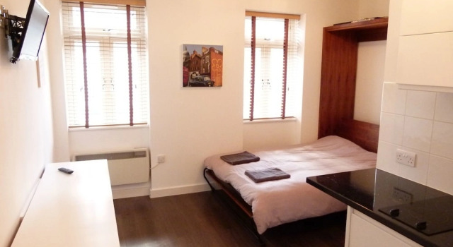 SS Property Hub - City of London Studio Apartment 5, Varaa Huoneisto Asunnot kohteessa Merseyside, Huoneisto