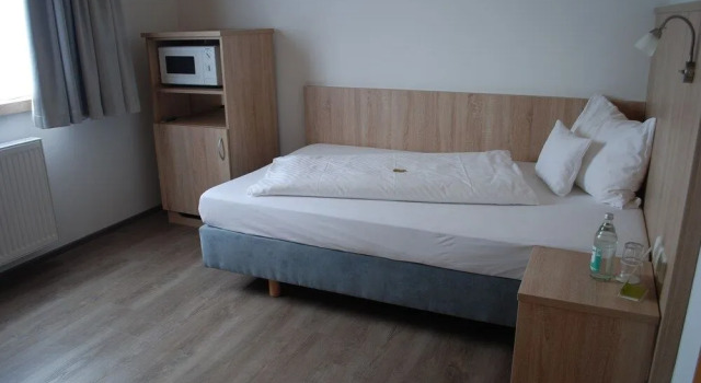 Hotel Bären, Забронировать Отель Гертринген 