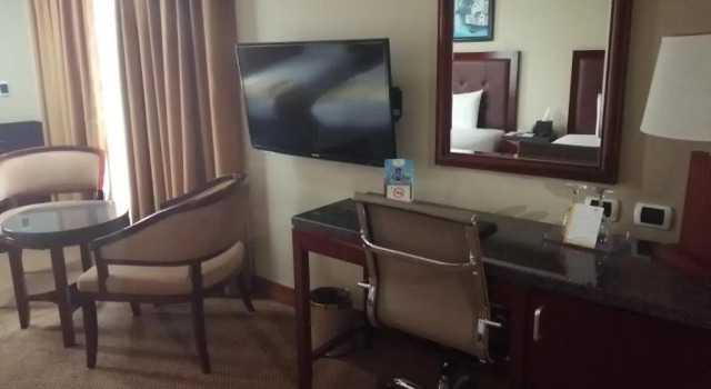 Трёхместный полулюкс Hotel Stanford