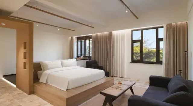 Люкс Deluxe Nine Rooms Garden Hotel (Qixia Zen Temple Branch)