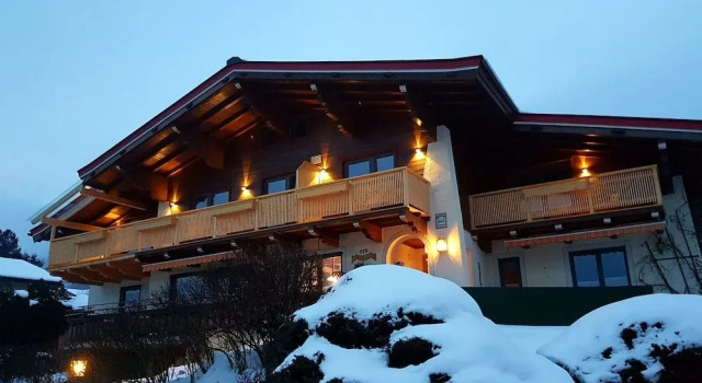 Haus Scheuerer, Rezerwuj Apartament Hotele w Salzburg z parkingiem, Parking