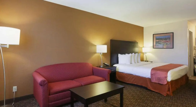 Люкс Best Western Superstition Springs Inn