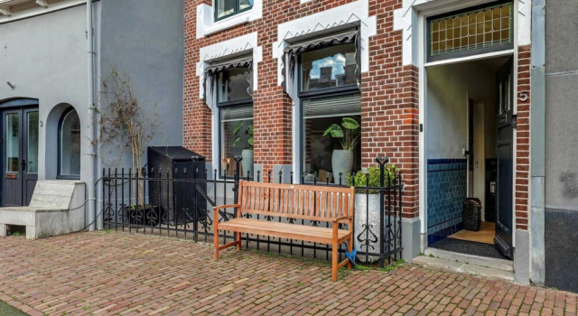 Cozy Apartment in the Heart of Sneek, Забронировать Апартаменты/квартира Снек Frisian lakes, рядом с Sneek Station