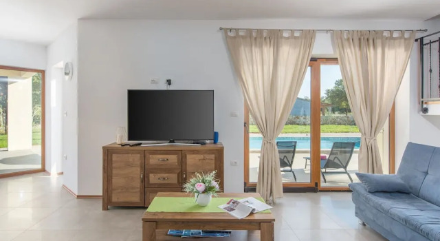 Newly Built Villa in a Secluded Location With a Pool for 8-10 People, Забронировать Вилла Виллы Rovinj Riviera, Вилла