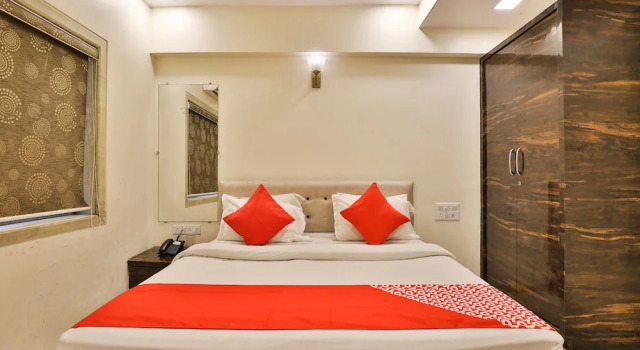 Двухместный люкс OYO 27633 Hotel Dan
