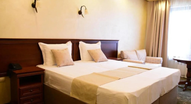 Complex Praveshki Hanove, Book Hotel Pravets Sofia