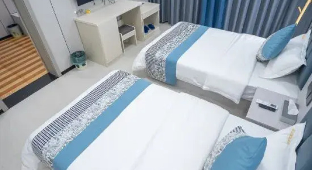 Семейный люкс с 6 комнатами Fenglin Holiday Courtyard