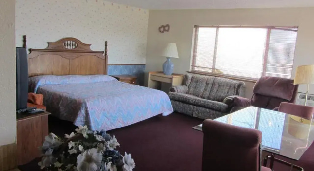 Warrick Plaza Inn, Rezerwuj Mini-hotel Hotele w Plainview z parkingiem, Parking