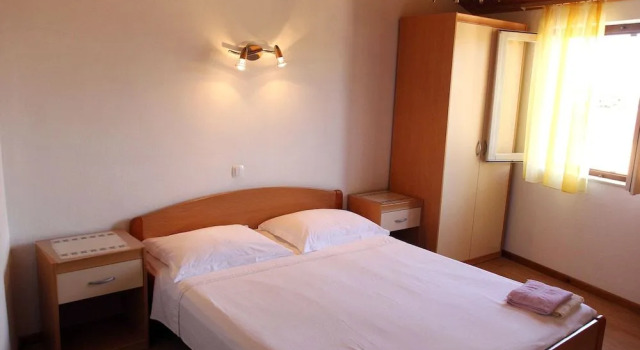 Apartments J&R Babara, Забронировать Апартаменты/квартира Отели Биоград-на-Мору с парковкой, рядом с Частный Пляж «Кемп Сенди», Парковка