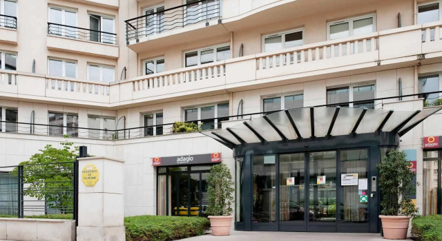 Aparthotel Adagio Paris Porte de Versailles