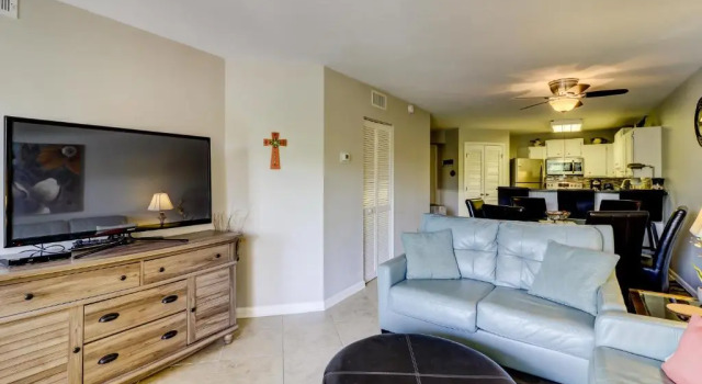 512 Oceanwalk 2 BR Forest Beach Condo, Забронировать Отель Отели Южной Каролины с бассейном, Бассейн