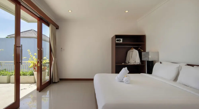 Вилла с 4 комнатами Daha Mansions Seminyak