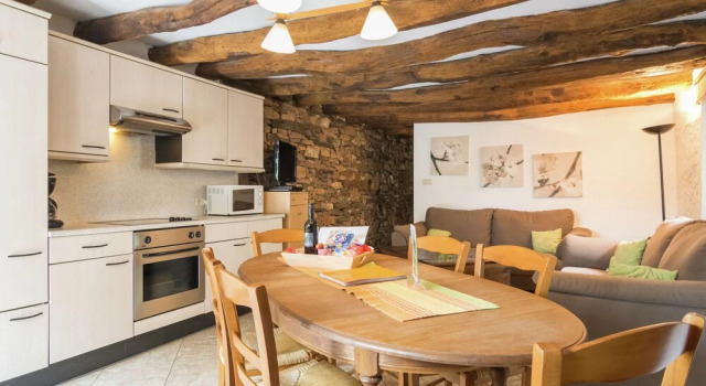 Апартаменты Quaint Apartment in Sensenruth With Terrace