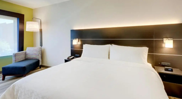 Номер Premium Holiday Inn Express & Suites Winston Salem Sw Clemmons by IHG