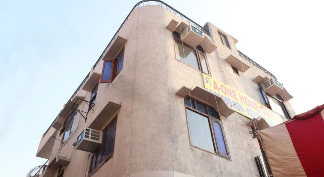 OYO 24116 A One Home Stay, Rezerwuj Hotel Amritsar Punjab