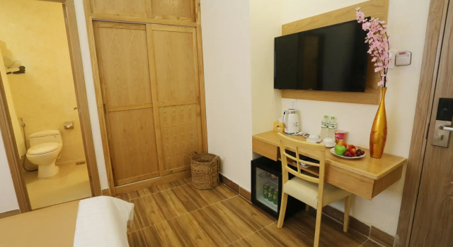 Thuy Sakura Hotel & Serviced Apartment