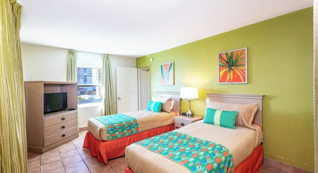 Номер Standard Пентхаус с 2 комнатами с балконом Enchanted Isle Hollywood Beach Resort