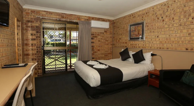 Номер Executive Clermont Country Motor Inn