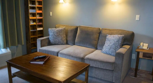 Dvoulůžkový s manželskou postelí Apartmá The Georgetown Inn