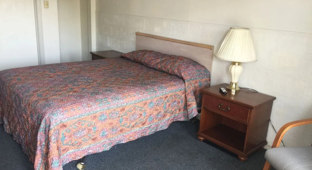 Townhouse Motel, Book Motel Sunnyside Yakima Valley