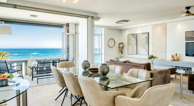 Апартаменты Camps Bay Beachside 2bed w Sea View Cloud 9