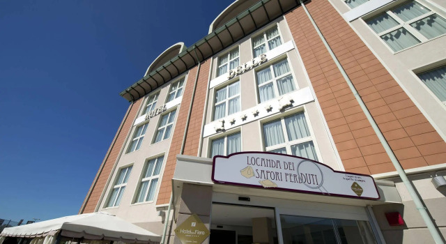 Hotel Delle Fiere, Забронировать Отель Отели Моццате с парковкой, Парковка