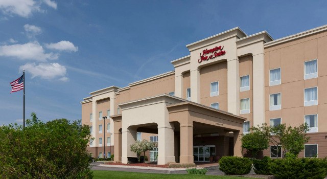 Hampton Inn & Suites Davenport, Varaa Hotelli Hotellit Illinois pysäköinnillä, Pysäköinti