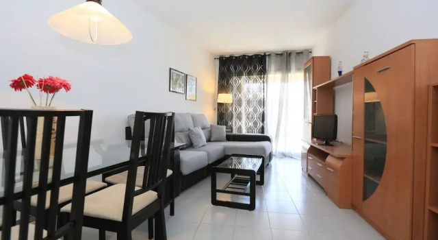 Apartamento Vista al Jardin Para 5 Personas en Cambrils, Забронировать Апартаменты/квартира Отели El Baix Camp с бассейном, Бассейн