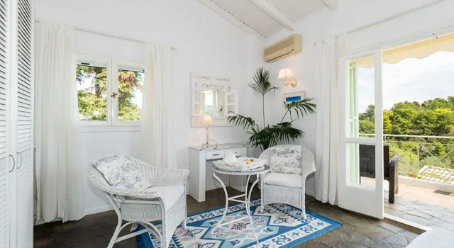 Bay View Bougainvillea Upper