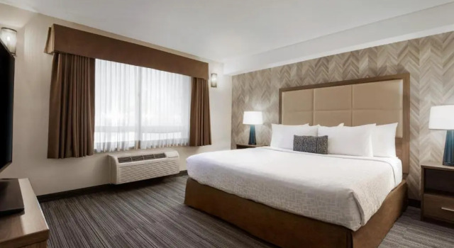 Двухместный люкс c 1 комнатой Canalta Hotel Airdrie