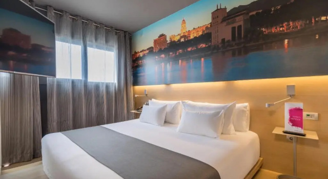 Полулюкс Barceló Malaga