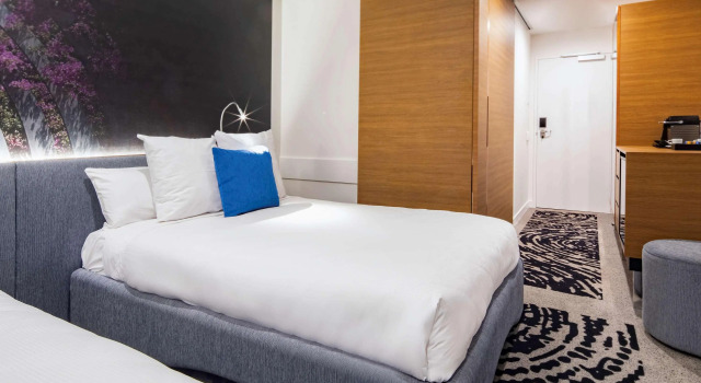 Novotel Brisbane South Bank, Забронировать Отель Отели Брисбна с бассейном, рядом с Queensland Treasury Corporation, Бассейн