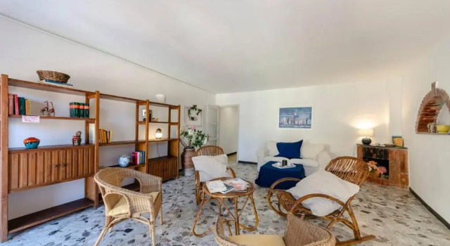 ALTIDO Spacious 2 BR Apt with Terrace at the Heart of the Vernazza