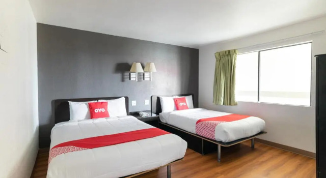 Четырёхместный номер Premium с мини-кухней Studio 6 Irving, TX – DFW North