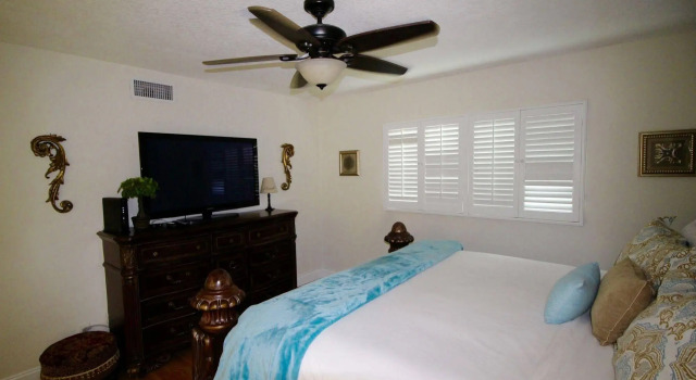 Palm Beach Canal Villas, Rezerwuj Hotel Hotele w Palm Beach County z basenem, Basen