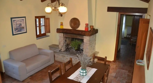 Agriturismo Il Monte - Piscina tra gli Ulivi, Maneggio con Cavalli e WIFI, Buchen Sie Hotel Monte Santa Maria Tiberina Umbrien