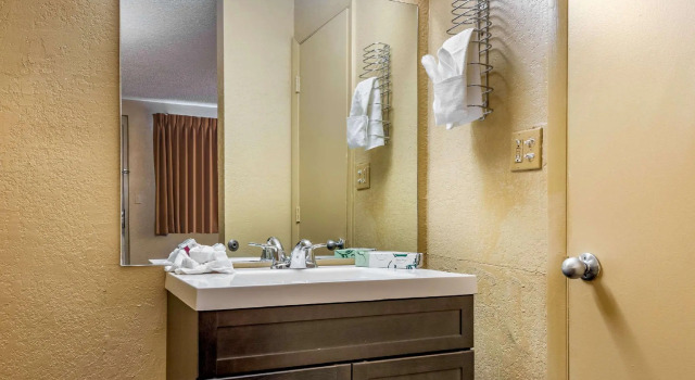 Двухместный номер Standard Rodeway Inn Pueblo
