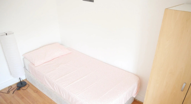 Oneroom