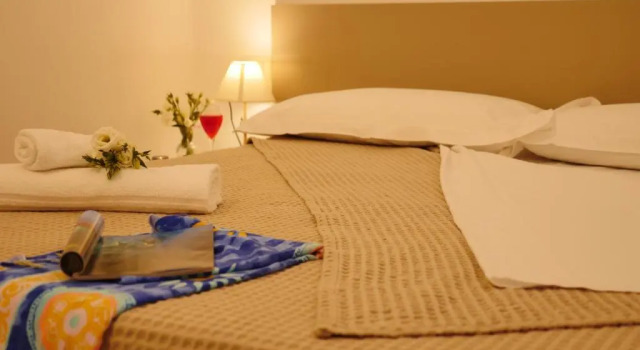 Spiaggia Dorata, Buchen Sie Hotel Peschici Foresta Umbra