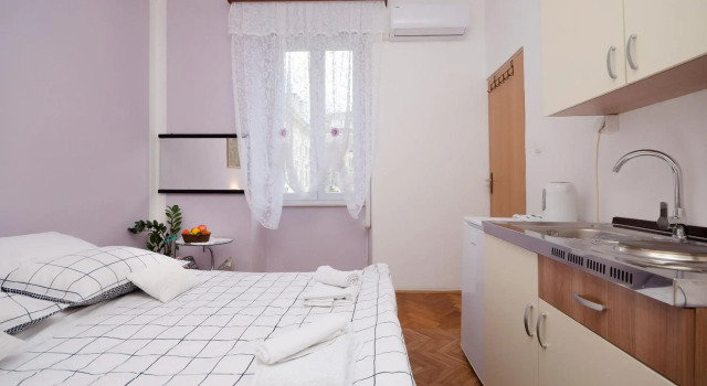 Studio apartman Bulesic, Забронировать Апартаменты/квартира Риека Приморско-Горанская жупания