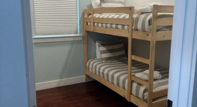 Коттедж Amachen Cabin - Pet & Family Friendly - Woof Woof!