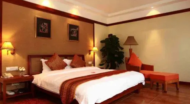 Люкс Imperial Palace Hotspring & Resort Heyuan
