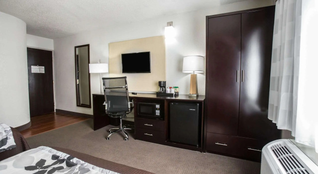 Четырёхместный номер Standard Sleep Inn Rockford I-90