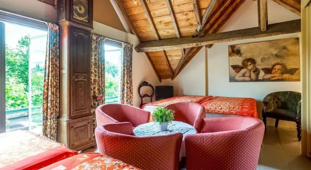 Коттедж Oud-Rekem Heritage Hideaway