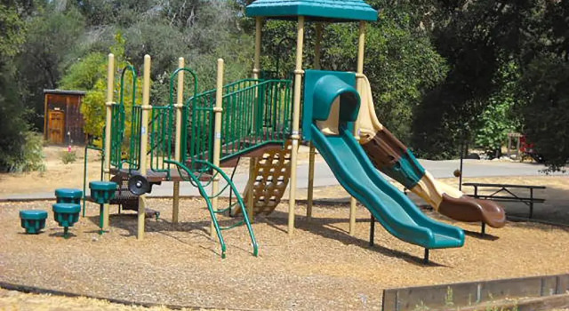 Oakzanita Springs Camping Resort Cottage 3, Rezervați Teren de campat Descanso California