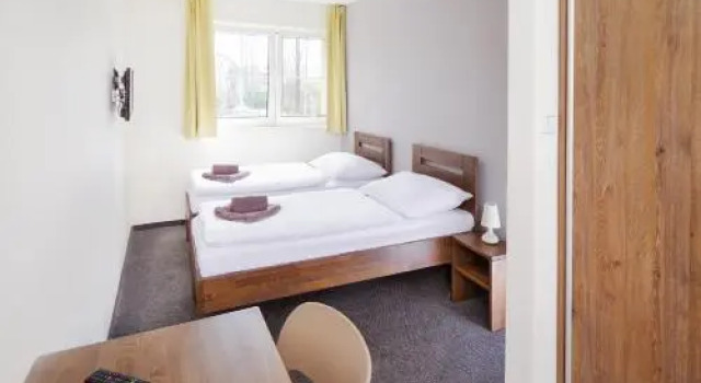Penzion Lesni, Rezerwuj Hotel Hotele w Central Bohemia z parkingiem, Parking