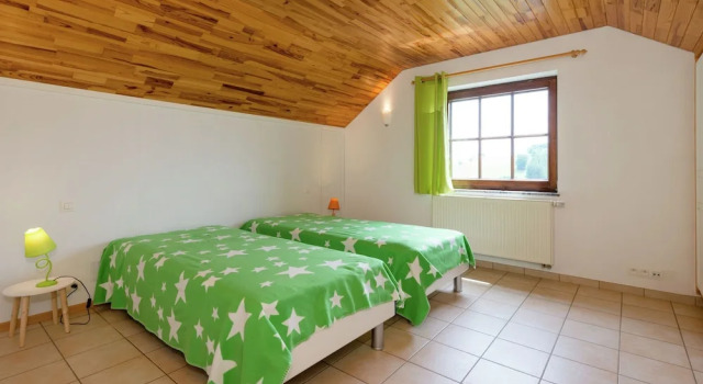 Nice Villa, Renovated 2015, Large Garden, Quiet Location, 10km From Houffalize