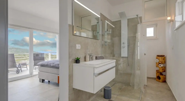 Villa White Pearl