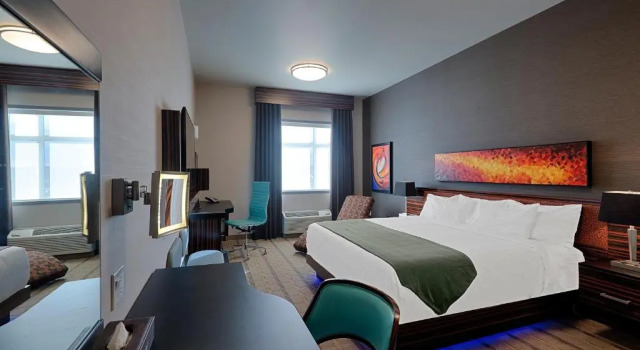 Номер Deluxe Hotel Clique Calgary Airport